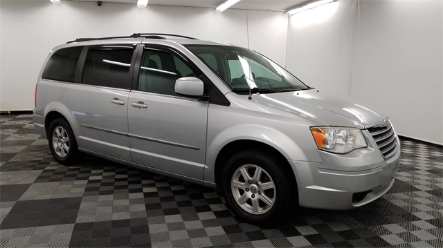 Pre Owned 2010 Chrysler Town Country Touring 4d Penger Van In Pre Owned 2010 Chrysler Town Country Touring
