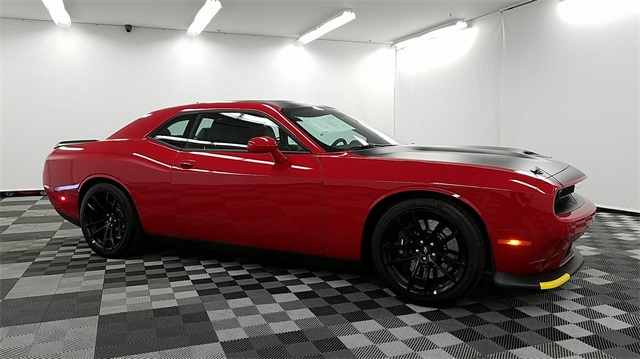 Challenger Srt8 2017 Auto Express New 2017 Dodge Challenger Srt8 392 2d Coupe In Long Island City