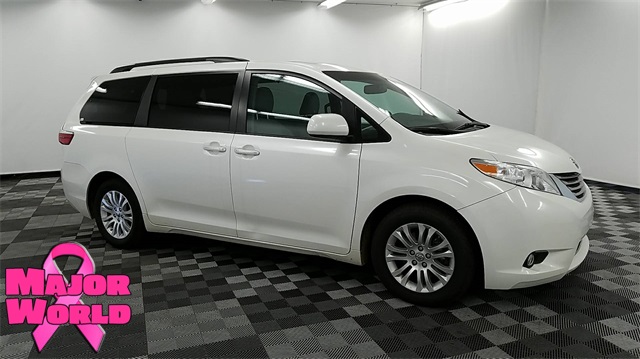 Pre Owned 2016 Toyota Sienna Xle 4d Penger Van In Long Island Pre Owned 2016 Toyota Sienna Xle
